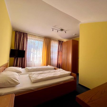 Hotel-Gasthof Deutschmeister Donauwörth Eksteriør bilde