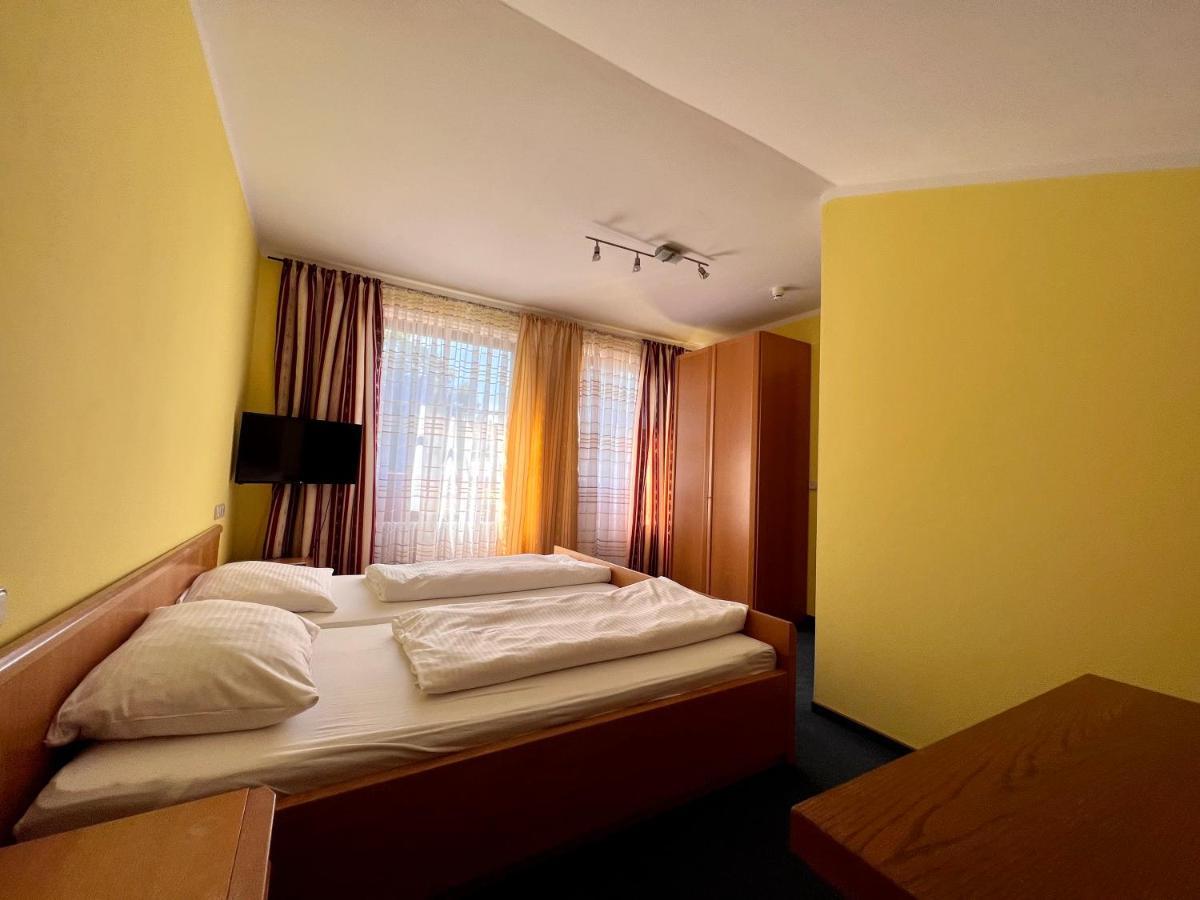Hotel-Gasthof Deutschmeister Donauwörth Eksteriør bilde